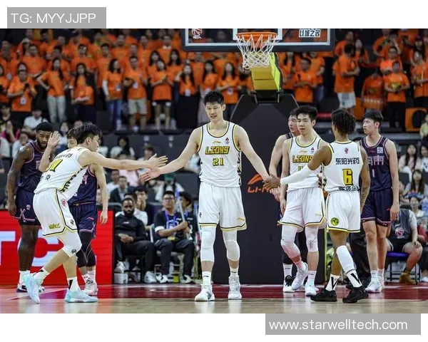 2020年CBA季后赛广东队对阵广厦队精彩回顾与赛后分析